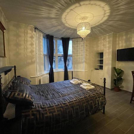 Gated Stunning Period Studio In Vibrant Bristol Buitenkant foto